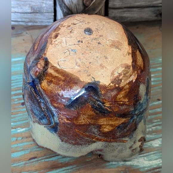 Vintage Uniquely Shaped Pottery Small Bowl - Picture 6 of 6